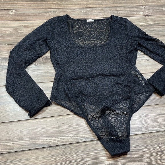 Free People Women’s In My Head Sheer Lace Bodysuit Thong Black Lace LARGE NWOT - Picture 6 of 15